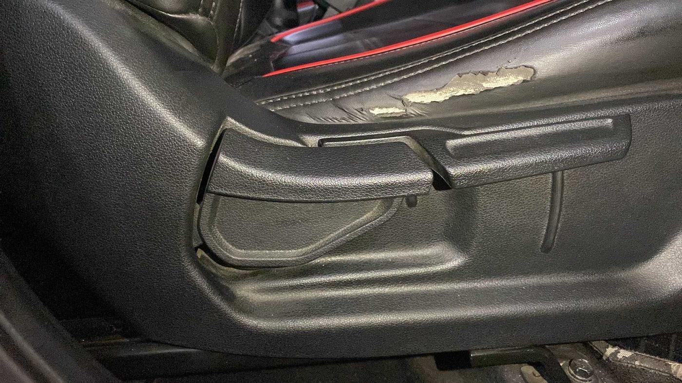 2019 Hyundai VENUE SX PLUS 1.0 TURBO DCT, Petrol, Automatic, 59,448 km, Driver Side Adjustment Panel
