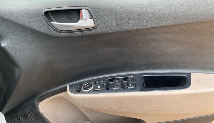 2018 Hyundai Grand i10 ASTA 1.2 KAPPA VTVT, Petrol, Manual, 92,759 km, Driver Side Door Panels Control