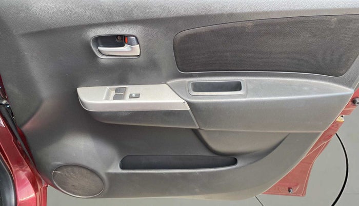 2012 Maruti Wagon R 1.0 LXI, Petrol, Manual, 79,132 km, Driver Side Door Panels Control