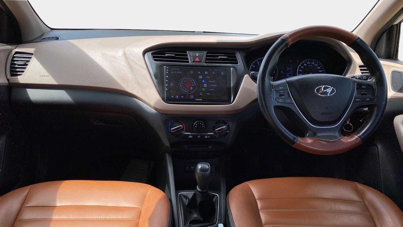 2017 Hyundai Elite i20 SPORTZ 1.2, Petrol, Manual, 74,132 km, Dashboard
