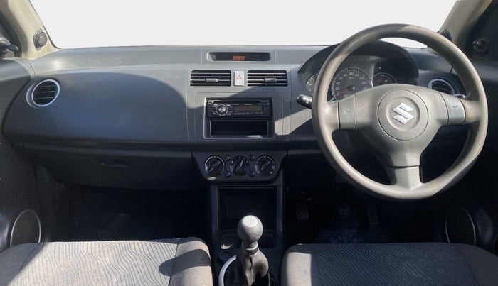 2011 Maruti Swift VXI, Petrol, Manual, 96,506 km, Dashboard
