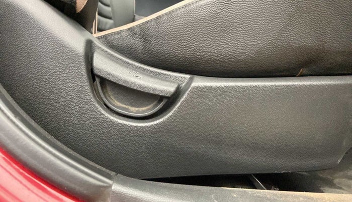 2019 Hyundai Grand i10 SPORTZ 1.2 KAPPA VTVT, Petrol, Manual, 33,693 km, Driver Side Adjustment Panel