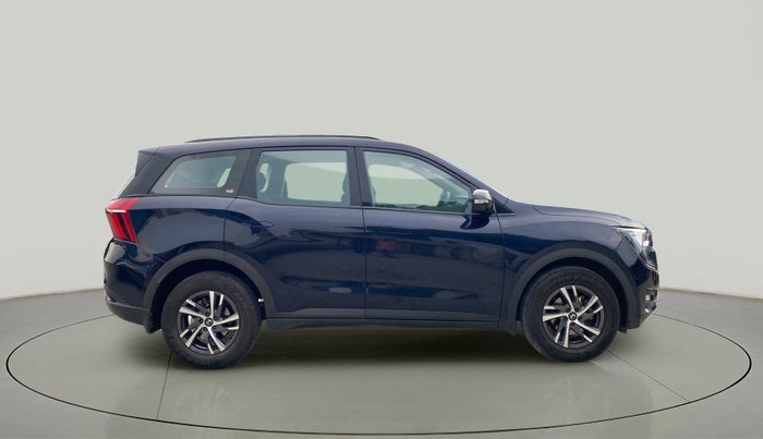 2022 Mahindra XUV700 AX 5 P AT 5 STR, Petrol, Automatic, 16,335 km, Right Side