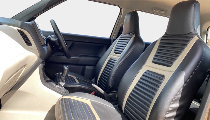 2019 Maruti New Wagon-R VXI 1.2, Petrol, Manual, 26,246 km, Right Side Front Door Cabin