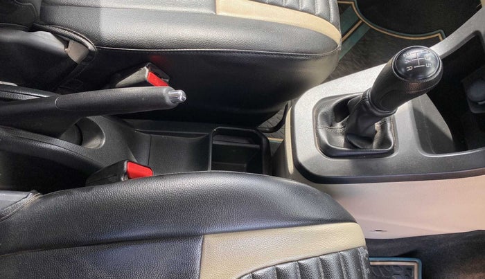 2019 Maruti New Wagon-R VXI 1.2, Petrol, Manual, 26,246 km, Gear Lever