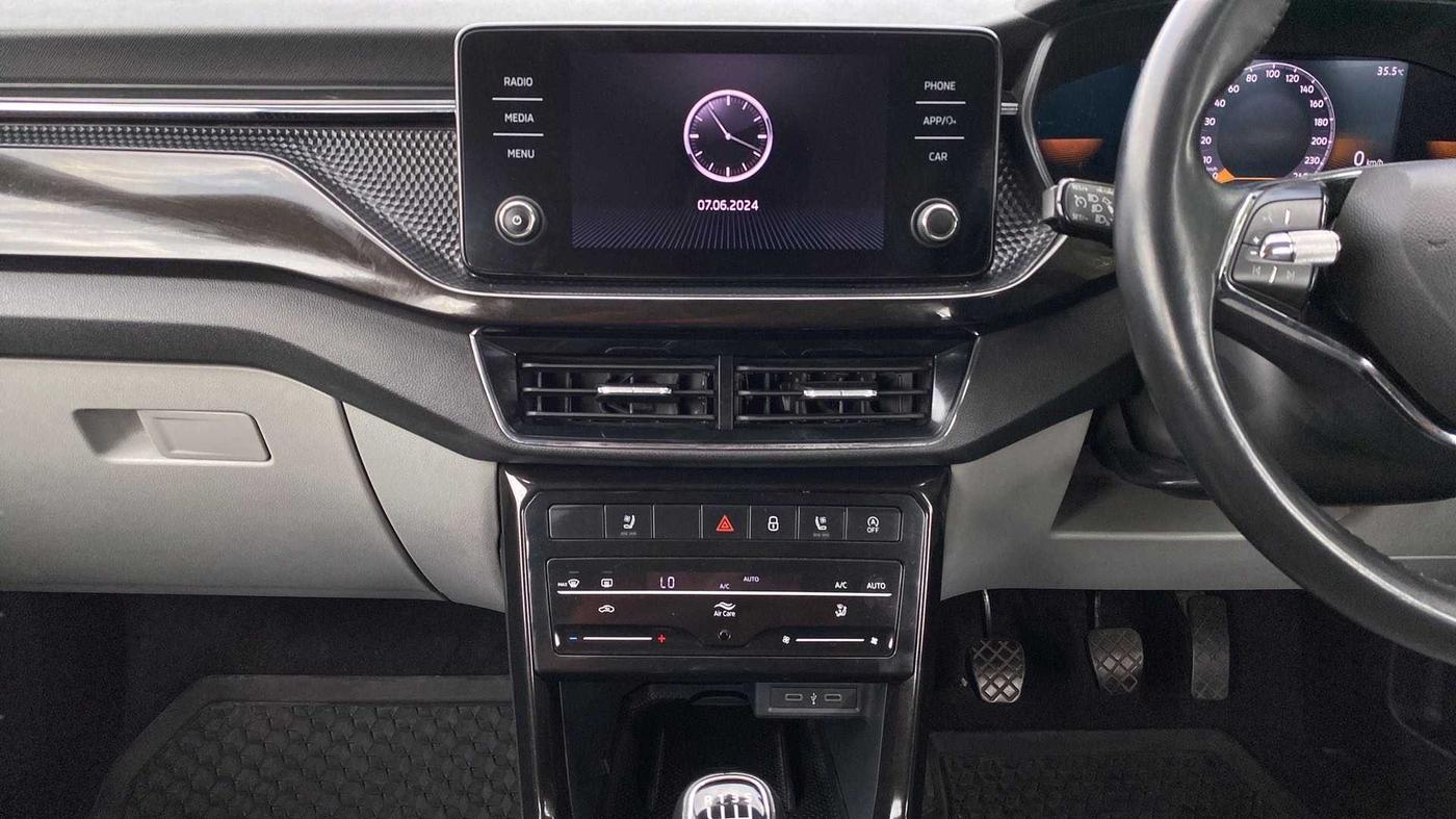 2022 Skoda KUSHAQ STYLE 1.0L TSI MT, Petrol, Manual, 13,974 km, Air Conditioner