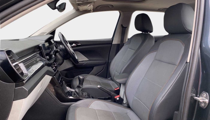 2022 Skoda KUSHAQ STYLE 1.0L TSI MT, Petrol, Manual, 13,974 km, Right Side Front Door Cabin