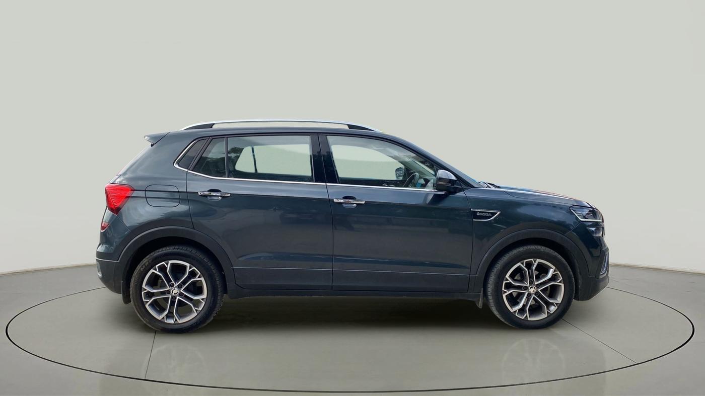 2022 Skoda KUSHAQ STYLE 1.0L TSI MT, Petrol, Manual, 13,974 km, Right Side