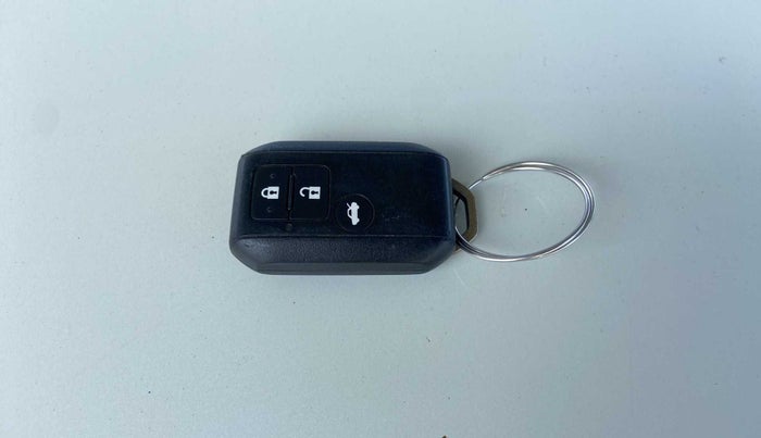 2018 Maruti Dzire ZXI PLUS, Petrol, Manual, 33,382 km, Key Close Up
