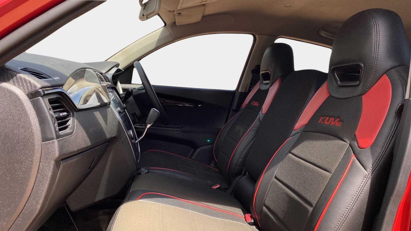 2017 Mahindra KUV 100 NXT K8 P 6 STR, Petrol, Manual, 29,151 km, Right Side Front Door Cabin