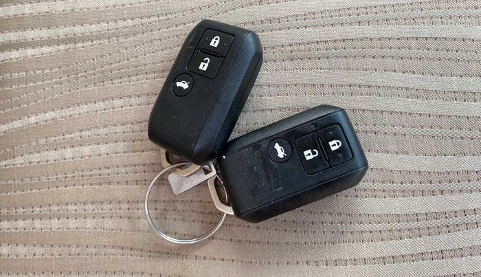 2020 Maruti Dzire ZXI AMT, Petrol, Automatic, 18,664 km, Key Close Up