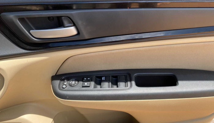 2019 Honda Amaze 1.2L I-VTEC V, Petrol, Manual, 24,237 km, Driver Side Door Panels Control