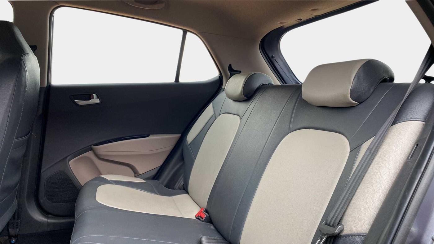 2017 Hyundai Grand i10 ASTA 1.2 KAPPA VTVT, Petrol, Manual, 45,448 km, Right Side Rear Door Cabin
