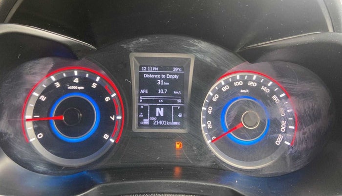 2021 Mahindra XUV300 W8 (O) 1.2 PETROL, Petrol, Manual, 21,374 km, Odometer Image