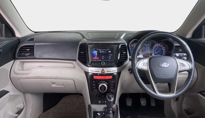 2021 Mahindra XUV300 W8 (O) 1.2 PETROL, Petrol, Manual, 21,374 km, Dashboard