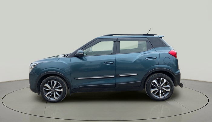 2021 Mahindra XUV300 W8 (O) 1.2 PETROL, Petrol, Manual, 21,374 km, Left Side