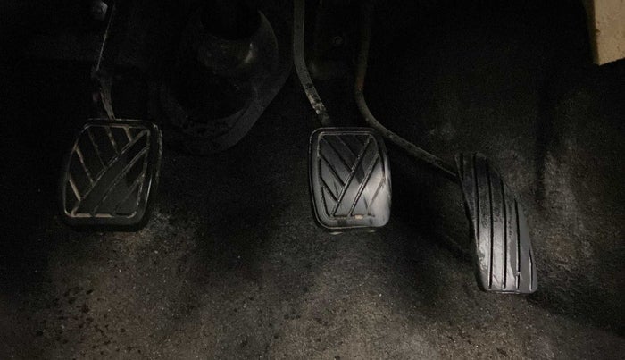 2018 Maruti Wagon R 1.0 LXI CNG, CNG, Manual, 93,315 km, Pedals