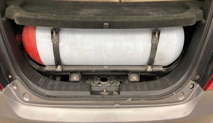 2018 Maruti Wagon R 1.0 LXI CNG, CNG, Manual, 93,315 km, Boot Inside