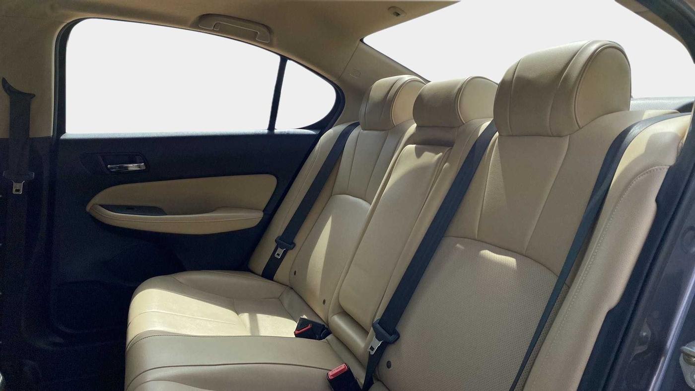 2022 Honda City 1.5L I-VTEC ZX, Petrol, Manual, 42,475 km, Right Side Rear Door Cabin