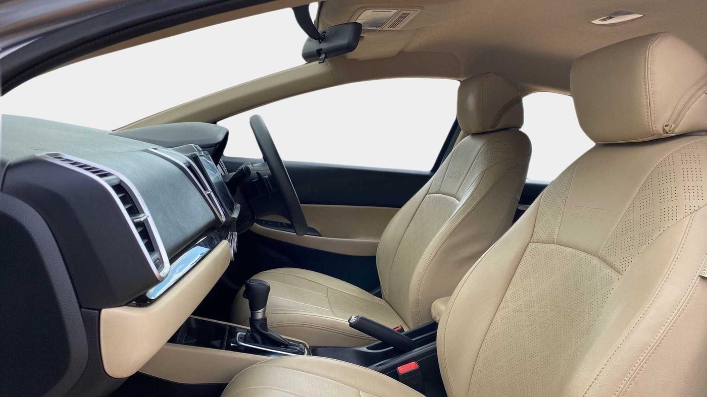 2021 Honda City 1.5L I-VTE V CVT, Petrol, Automatic, 22,367 km, Right Side Front Door Cabin