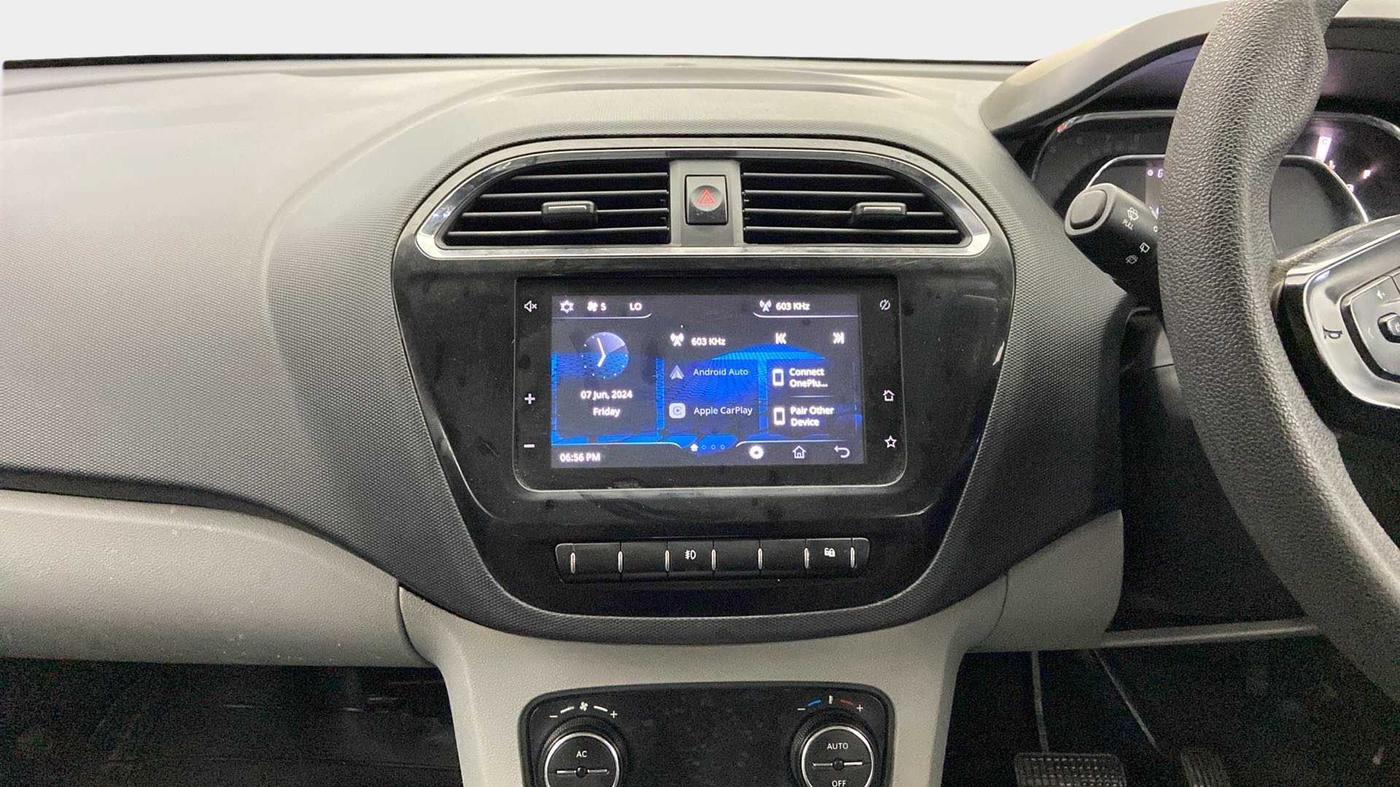 2020 Tata Tiago XZA PLUS DUAL TONE PETROL, Petrol, Automatic, 33,731 km, Air Conditioner