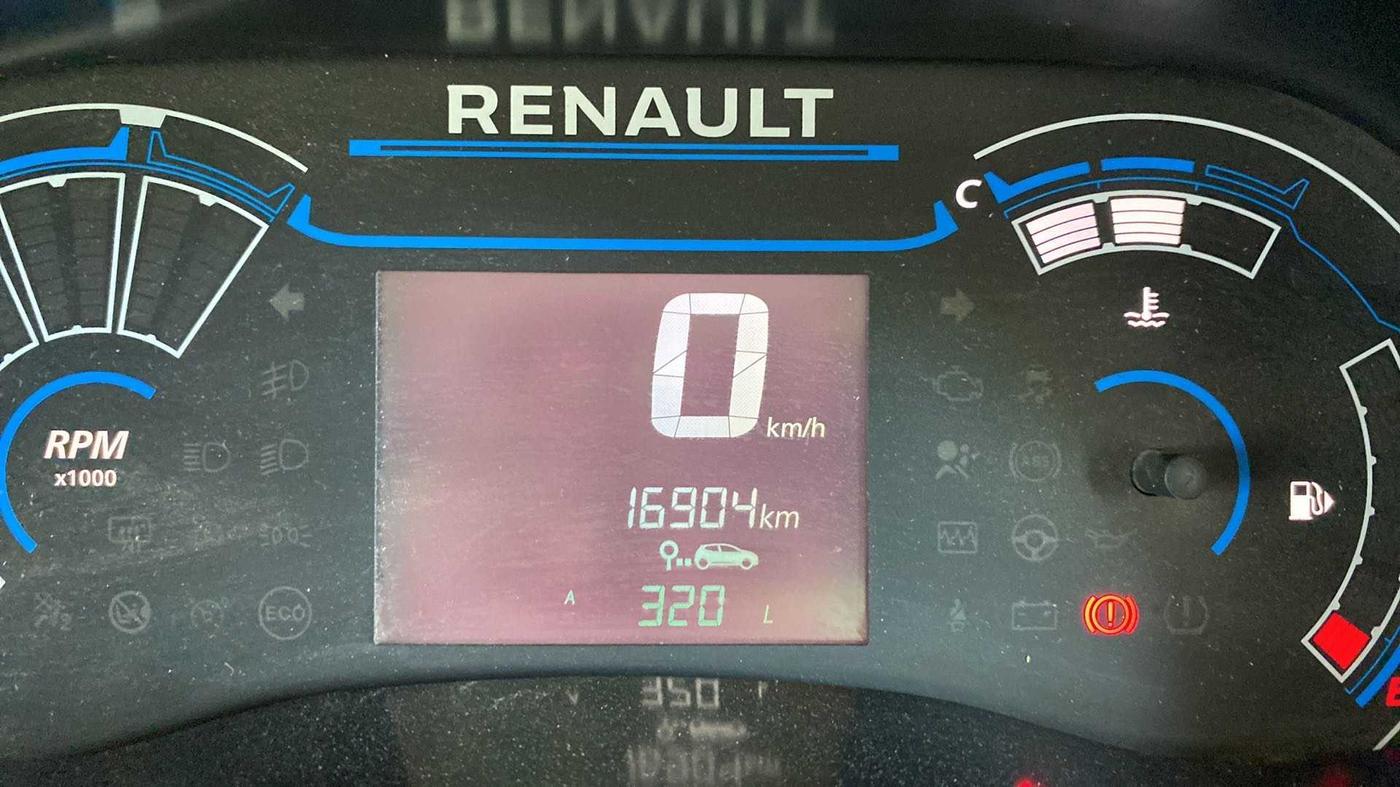 2020 Renault TRIBER RXL MT, Petrol, Manual, 16,901 km, Odometer Image