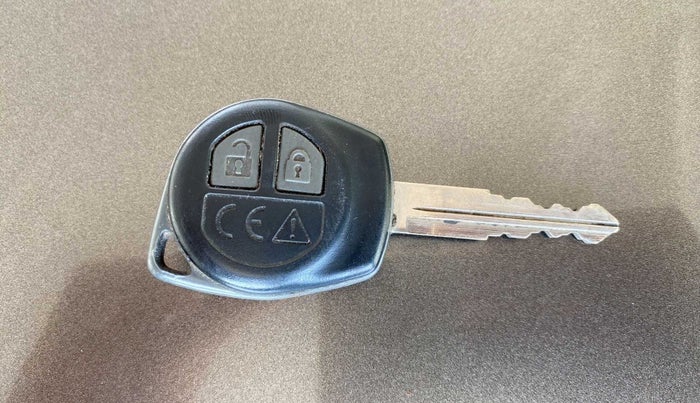2021 Maruti Baleno DELTA PETROL 1.2, Petrol, Manual, 38,969 km, Key Close Up