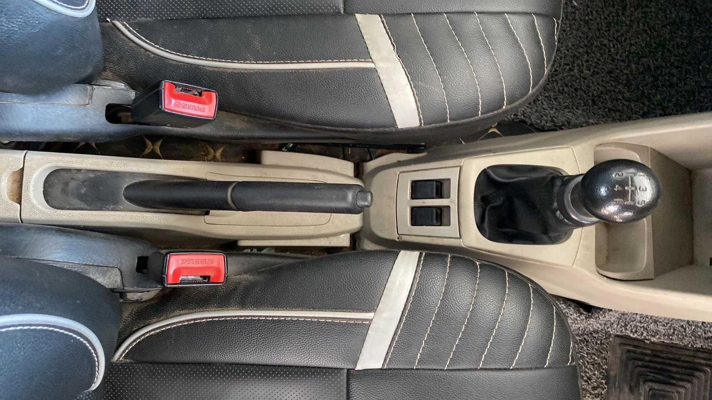 2019 Maruti Alto LXI, Petrol, Manual, 46,640 km, Gear Lever