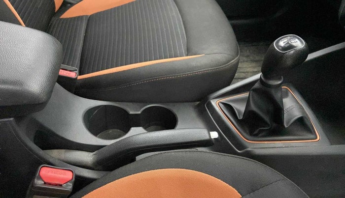 2016 Hyundai i20 Active 1.2 S, Petrol, Manual, 46,923 km, Gear Lever