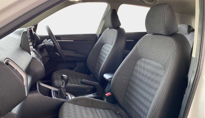 2020 KIA SONET HTK PLUS 1.0 IMT, Petrol, Manual, 19,568 km, Right Side Front Door Cabin