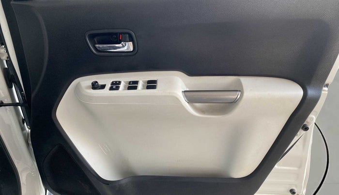 2022 Maruti IGNIS DELTA 1.2, Petrol, Manual, 26,553 km, Driver Side Door Panels Control