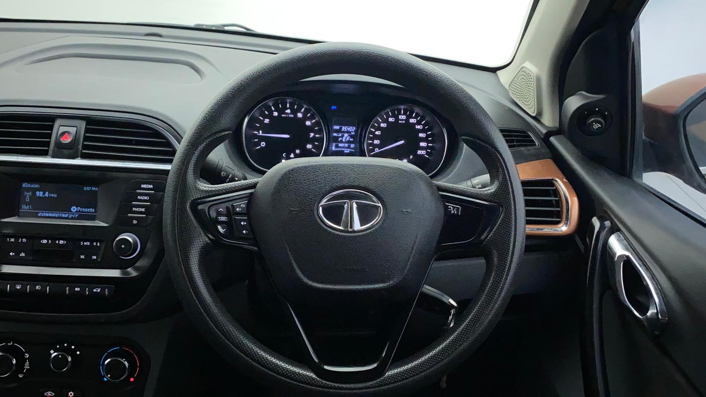 2018 Tata TIGOR XZ DIESEL, Diesel, Manual, 35,402 km, Steering Wheel Close Up