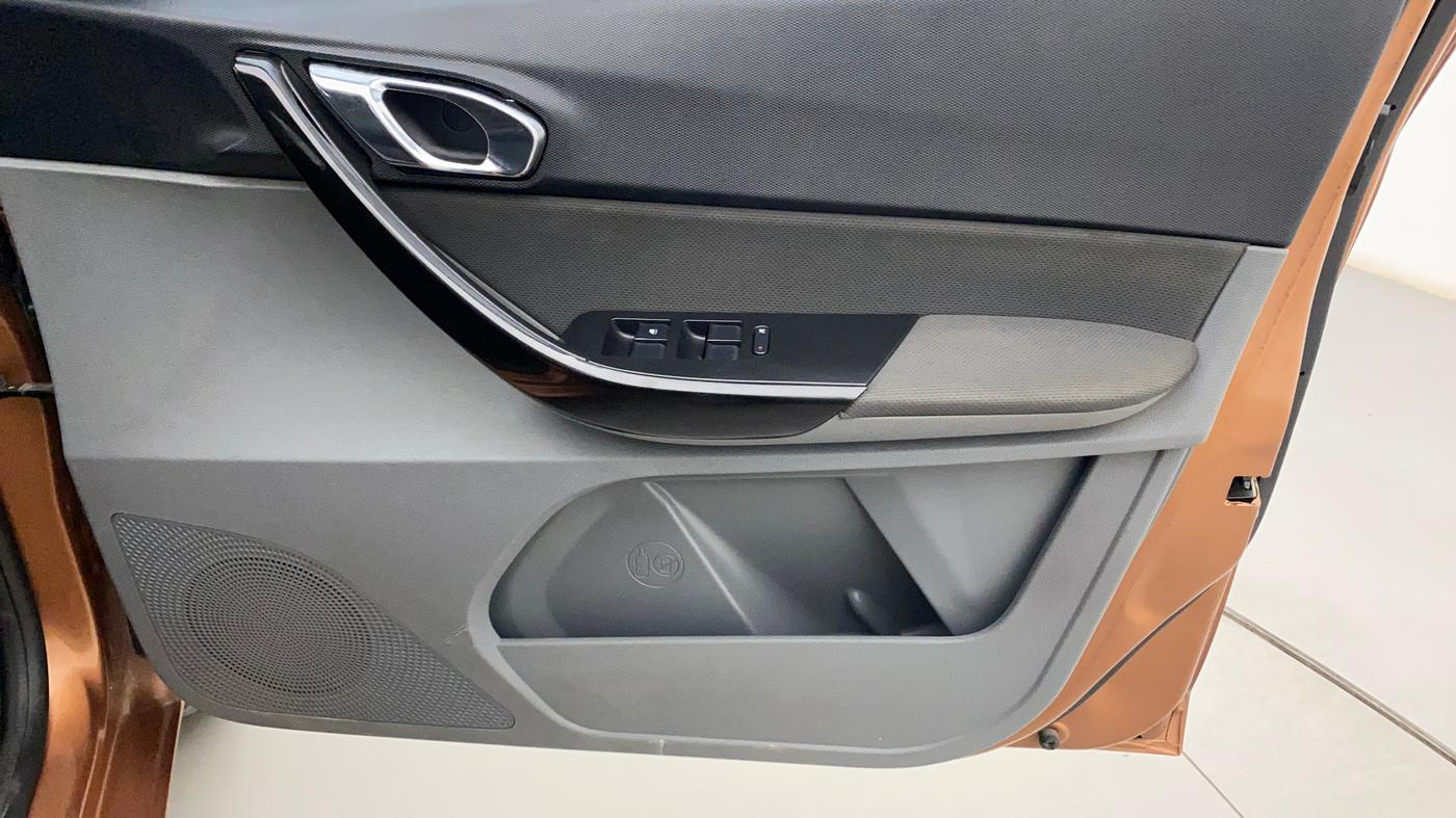 2018 Tata TIGOR XZ DIESEL, Diesel, Manual, 35,402 km, Driver Side Door Panels Control