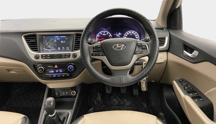 2017 Hyundai Verna 1.6 VTVT SX, Petrol, Manual, 18,099 km, Steering Wheel Close Up