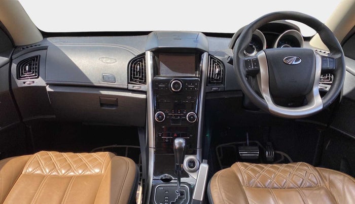 2018 Mahindra XUV500 W11 AT, Diesel, Automatic, 36,626 km, Dashboard