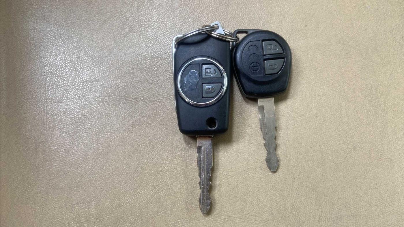 2021 Maruti Dzire VXI, Petrol, Manual, 31,876 km, Key Close Up