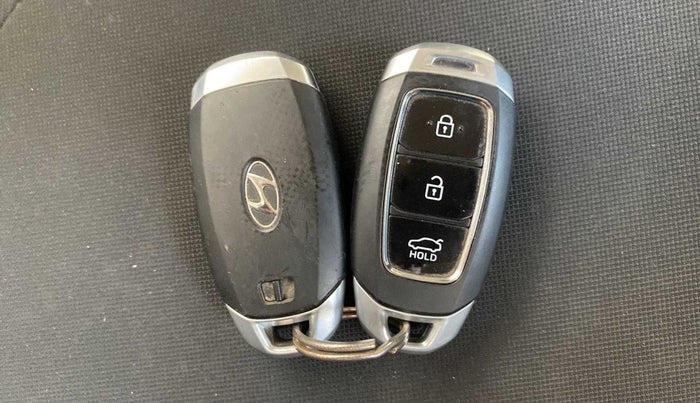 2019 Hyundai Verna 1.6 VTVT SX, Petrol, Manual, 15,047 km, Key Close Up