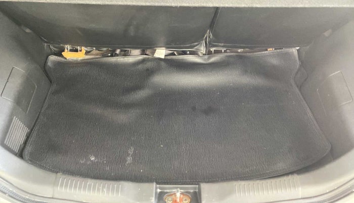 2017 Maruti IGNIS DELTA 1.2 AMT, Petrol, Automatic, 37,900 km, Boot Inside