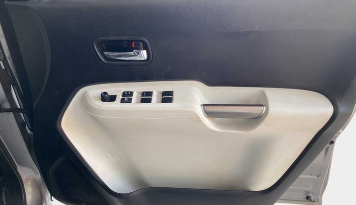 2017 Maruti IGNIS DELTA 1.2 AMT, Petrol, Automatic, 37,900 km, Driver Side Door Panels Control
