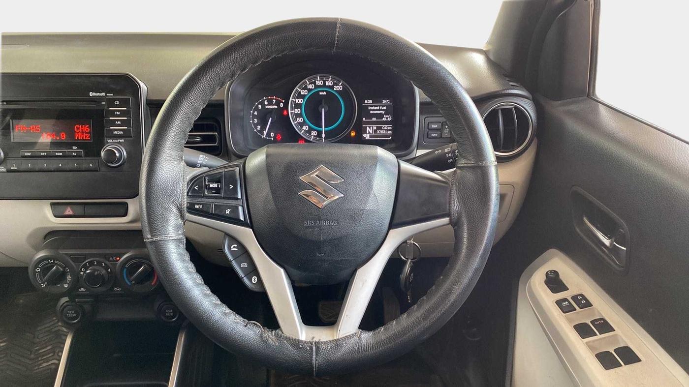 2017 Maruti IGNIS DELTA 1.2 AMT, Petrol, Automatic, 37,900 km, Steering Wheel Close Up