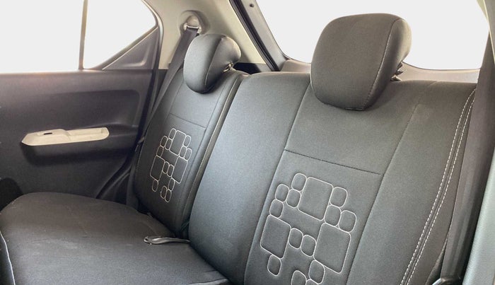 2017 Maruti IGNIS DELTA 1.2 AMT, Petrol, Automatic, 37,900 km, Right Side Rear Door Cabin