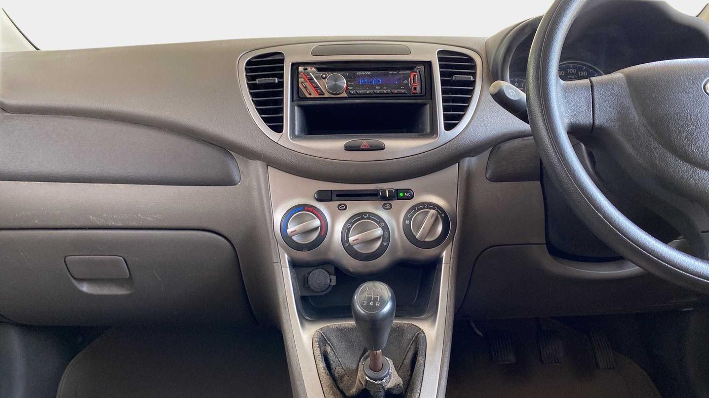 2012 Hyundai i10 MAGNA 1.2, Petrol, Manual, 44,660 km, Air Conditioner