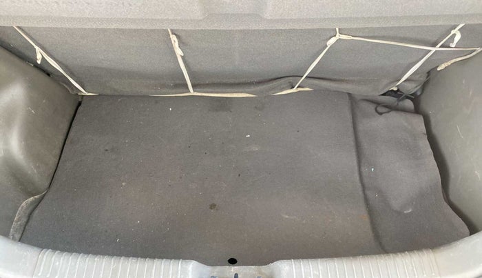 2012 Hyundai i10 MAGNA 1.2, Petrol, Manual, 44,660 km, Boot Inside
