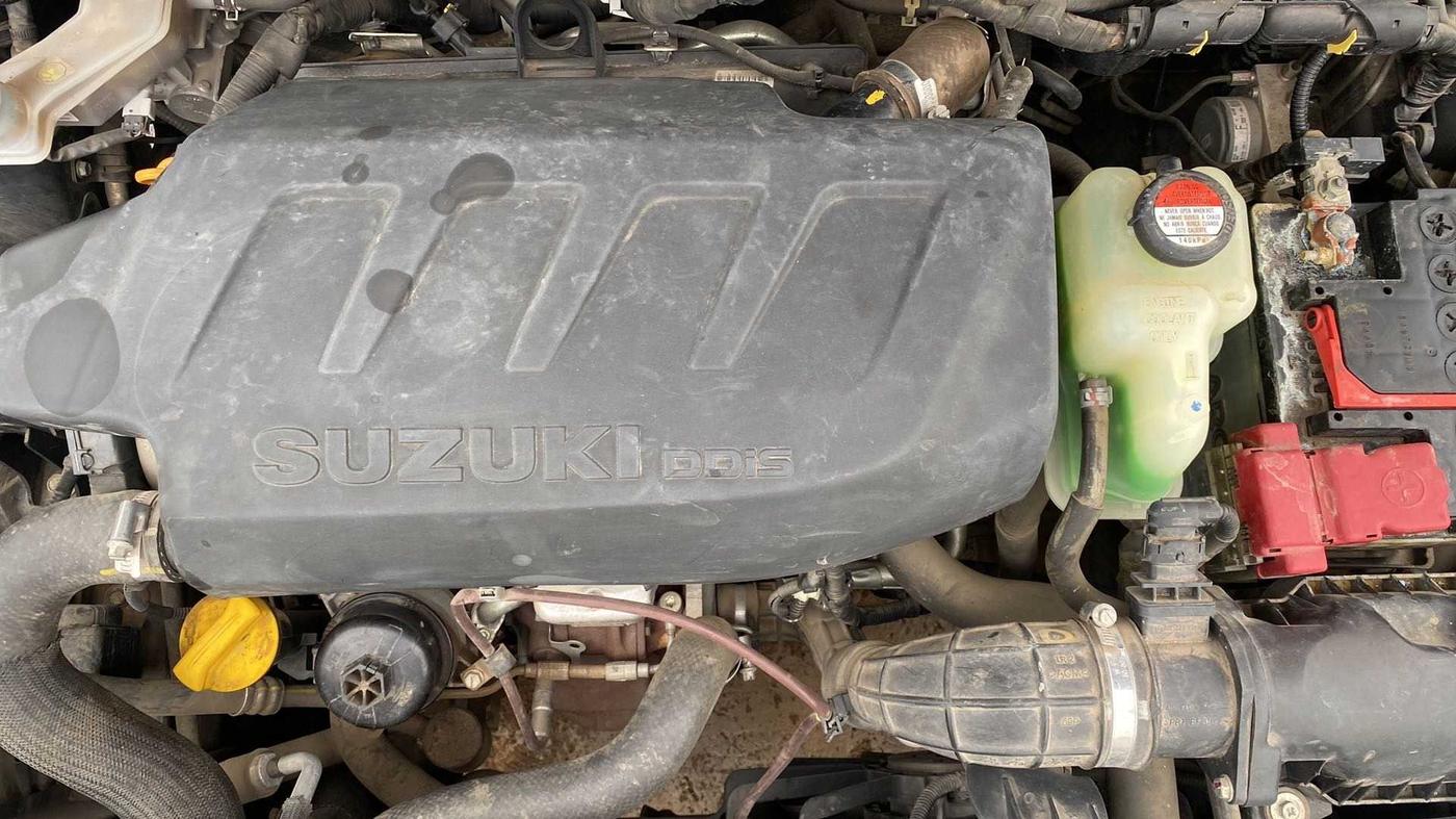 2017 Maruti Dzire VDI, Diesel, Manual, 31,276 km, Open Bonet