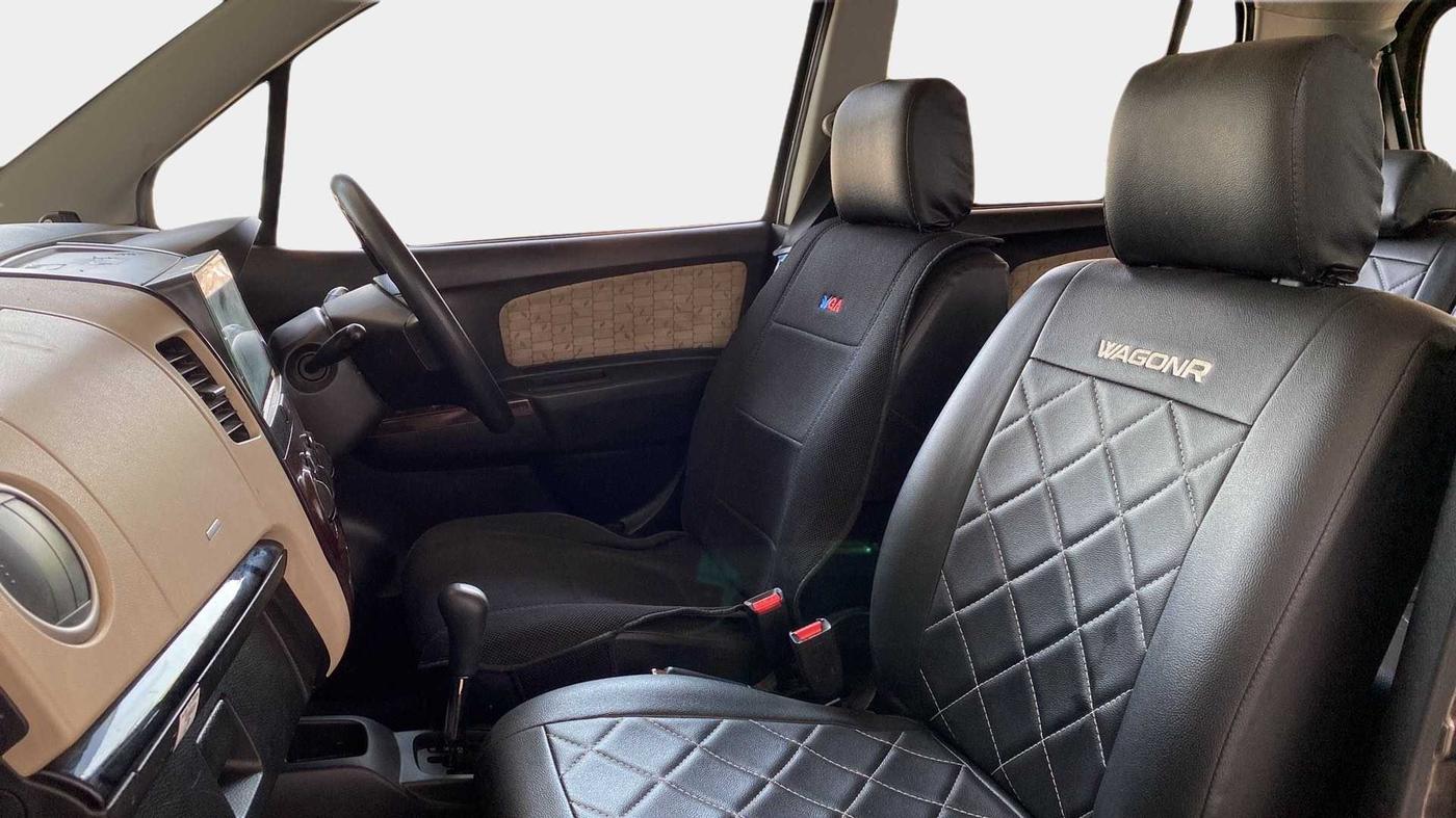 2017 Maruti Wagon R 1.0 VXI AMT, Petrol, Automatic, 19,767 km, Right Side Front Door Cabin