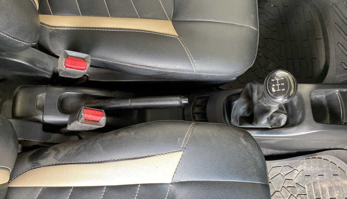2018 Maruti Wagon R 1.0 LXI, Petrol, Manual, 49,098 km, Gear Lever