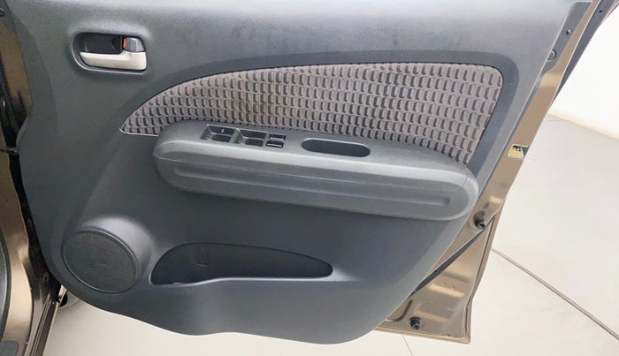 2014 Maruti Ritz VXI, Petrol, Manual, 58,169 km, Driver Side Door Panels Control