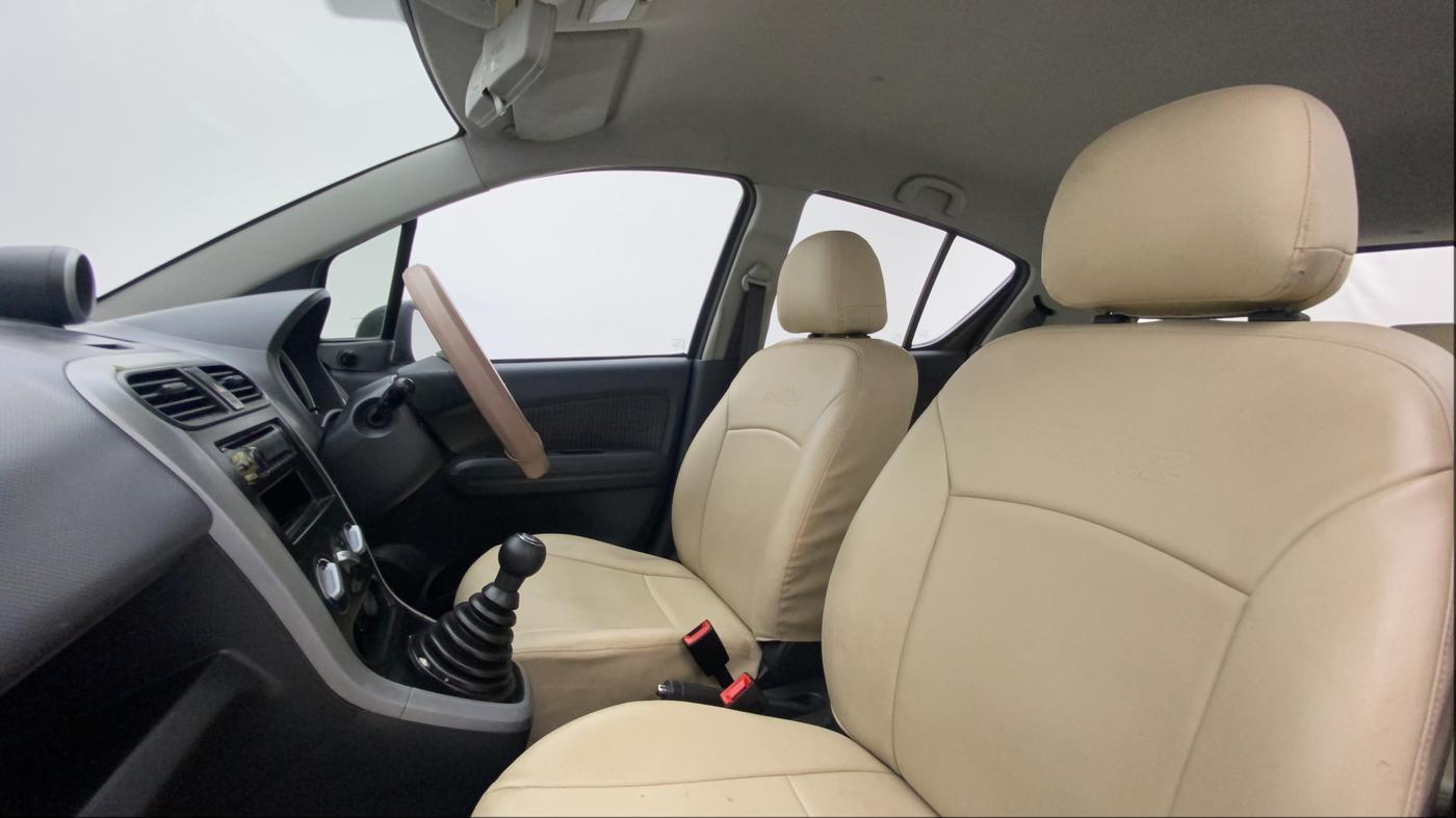 2014 Maruti Ritz VXI, Petrol, Manual, 58,169 km, Right Side Front Door Cabin