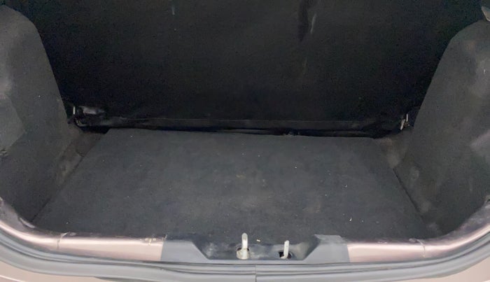 2016 Tata Tiago XZ PETROL, Petrol, Manual, 19,054 km, Boot Inside