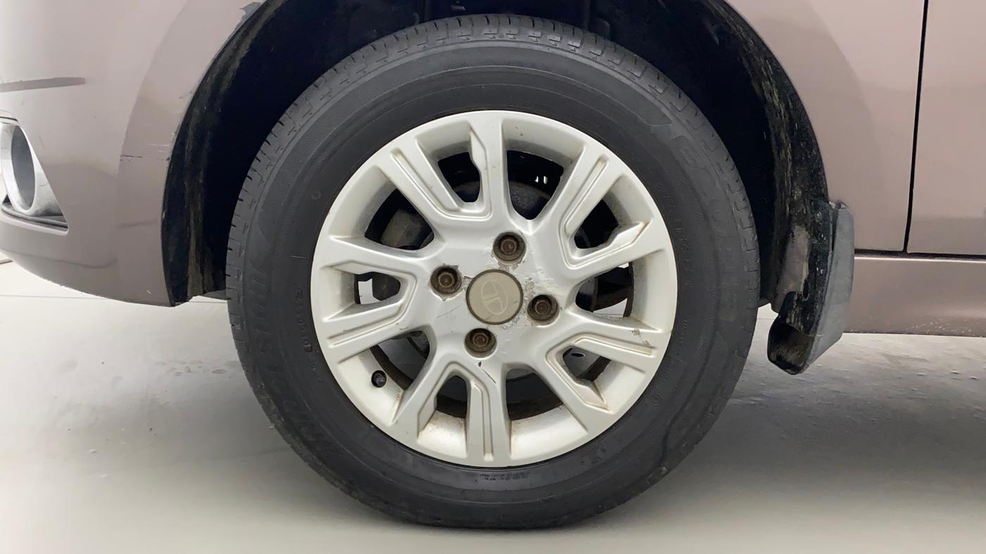 2016 Tata Tiago XZ PETROL, Petrol, Manual, 19,054 km, Left Front Wheel